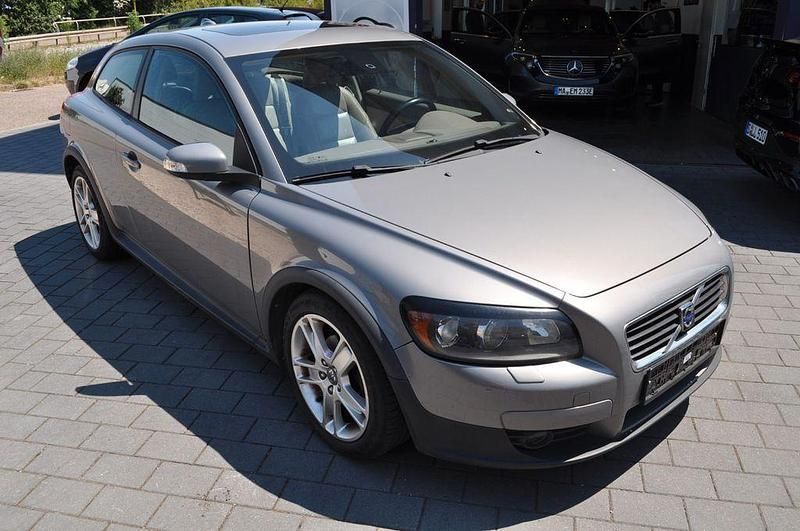 Grau Gebraucht 2007 Volvo C30 Summum Kleinwagen | 2.250 € (Superpreis) - Bild 1/4