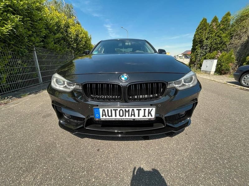 Schwarz Gebraucht 2013 BMW 328 Limousine | 9.200 € (Superpreis) - Bild 1/4