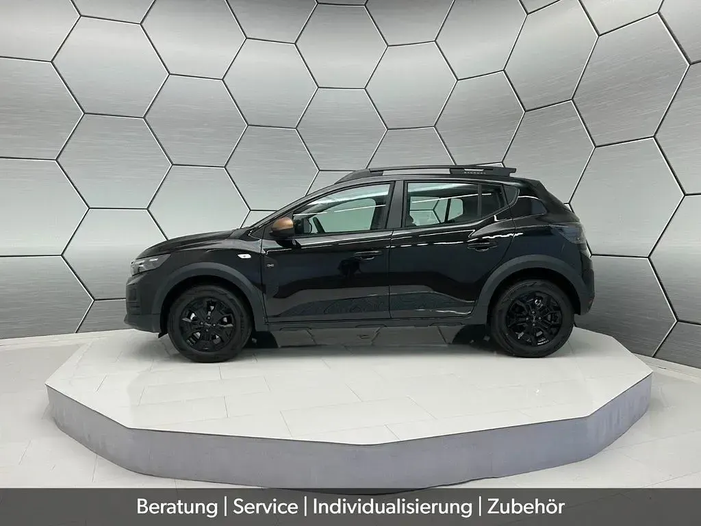 Neu Dacia Sandero Extreme 122 PS (89 kW) 2025 Gelb Limousine