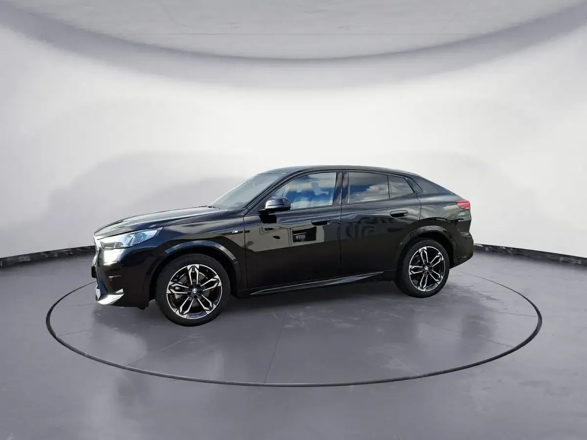 Gebraucht BMW X2 Performance 156 PS (114 kW) 2025 Schwarz SUV