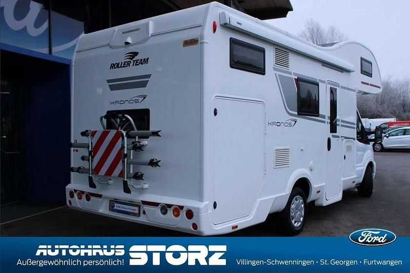 Gebraucht Ford Transit 131 PS (96 kW) 2022 Frostweiß Van / Kleinbus