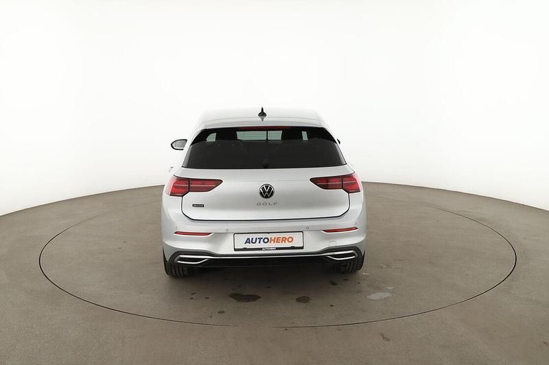 Gebraucht VW Golf VII Style 150 PS (110 kW) 2020 Grau Limousine