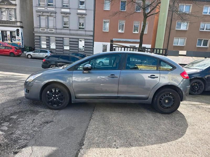Gebraucht Citroën C4 88 PS (64 kW) 2010 Grau Kleinwagen