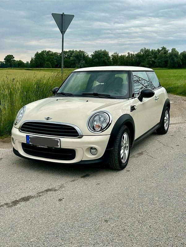 Beige Gebraucht 2011 Mini ONE Kleinwagen | 7.999 € (Teuer) - Bild 1/4