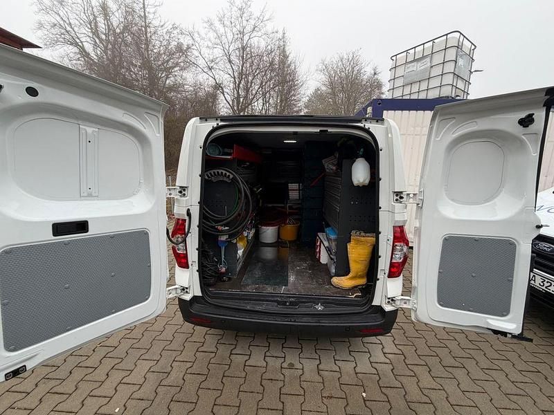 Neu Maxus eDeliver 3 117 kW (160 PS) 2025 Weiß Van