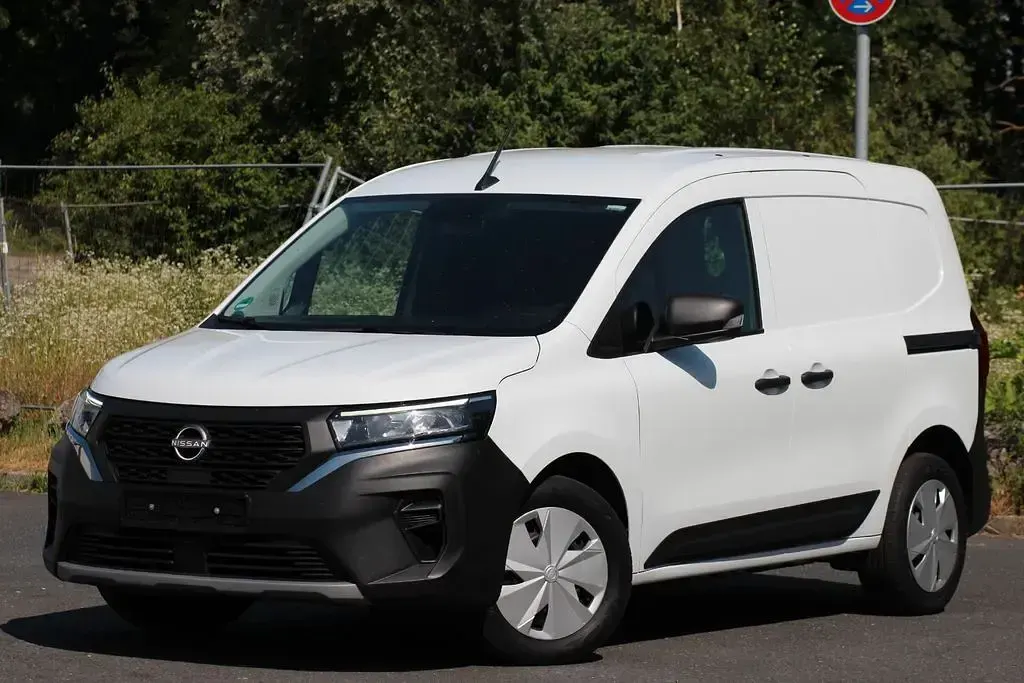 Gebraucht Nissan Townstar Acenta 131 PS (96 kW) 2024 Weiß Van