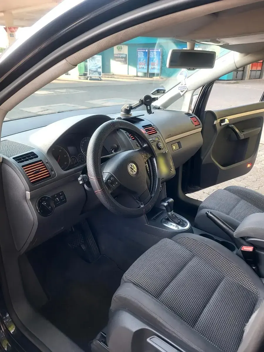 Gebraucht VW Touran 140 PS (102 kW) 2005 Schwarz Van / Kleinbus