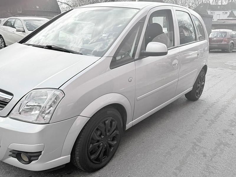 Gebraucht Opel Meriva 90 PS (66 kW) 2007 Silber Van / Kleinbus