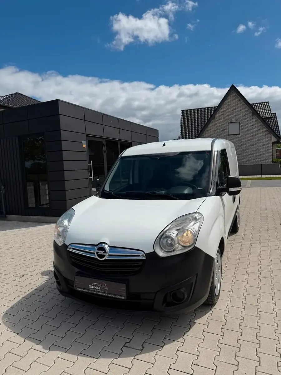 Gebraucht Opel Combo 90 PS (66 kW) 2014 Weiß Van / Kleinbus