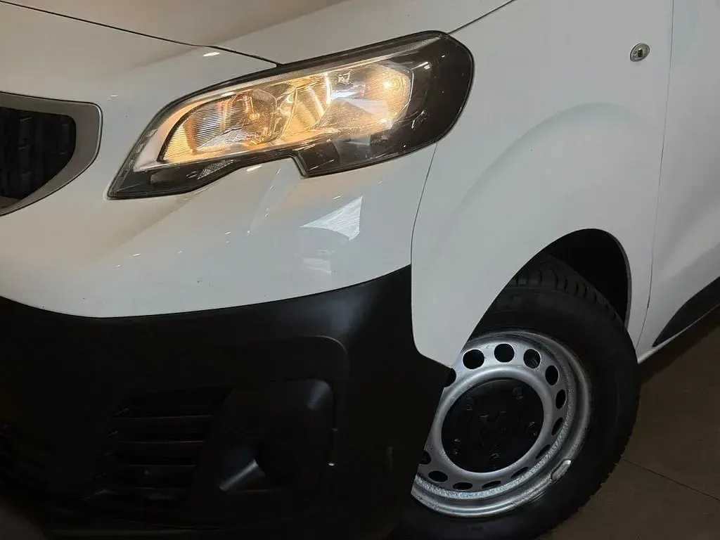 Gebraucht Peugeot Expert 95 PS (69 kW) 2017 Weiß Van