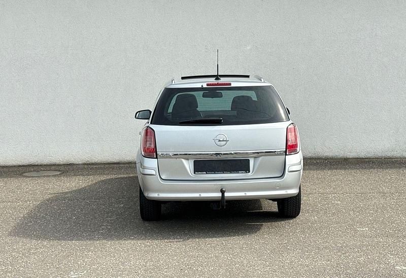 Gebraucht Opel Astra 90 PS (66 kW) 2007 Silber Kombi