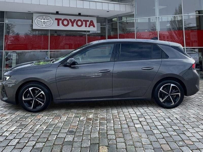 Gebraucht Opel Astra 131 PS (96 kW) 2025 Grau/typ aussenverkleidung met Limousine