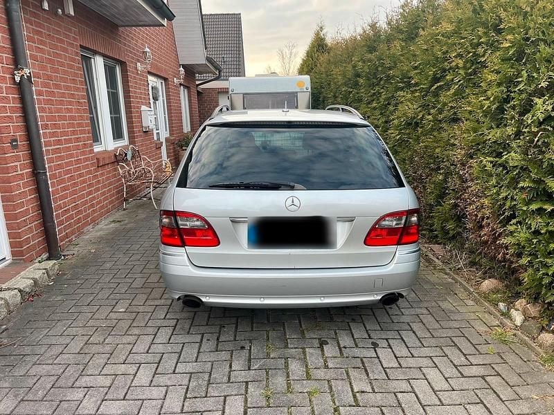 Gebraucht Mercedes E350 272 PS (200 kW) 2006 Silber Kombi