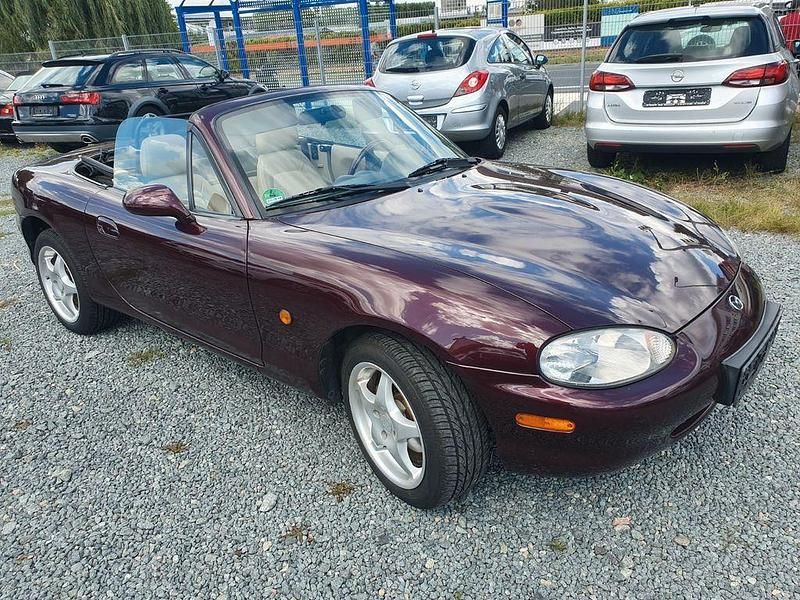 Rot Gebraucht 2000 Mazda MX5 Cabrio | 4.999 € (Guter Preis) - Bild 1/4
