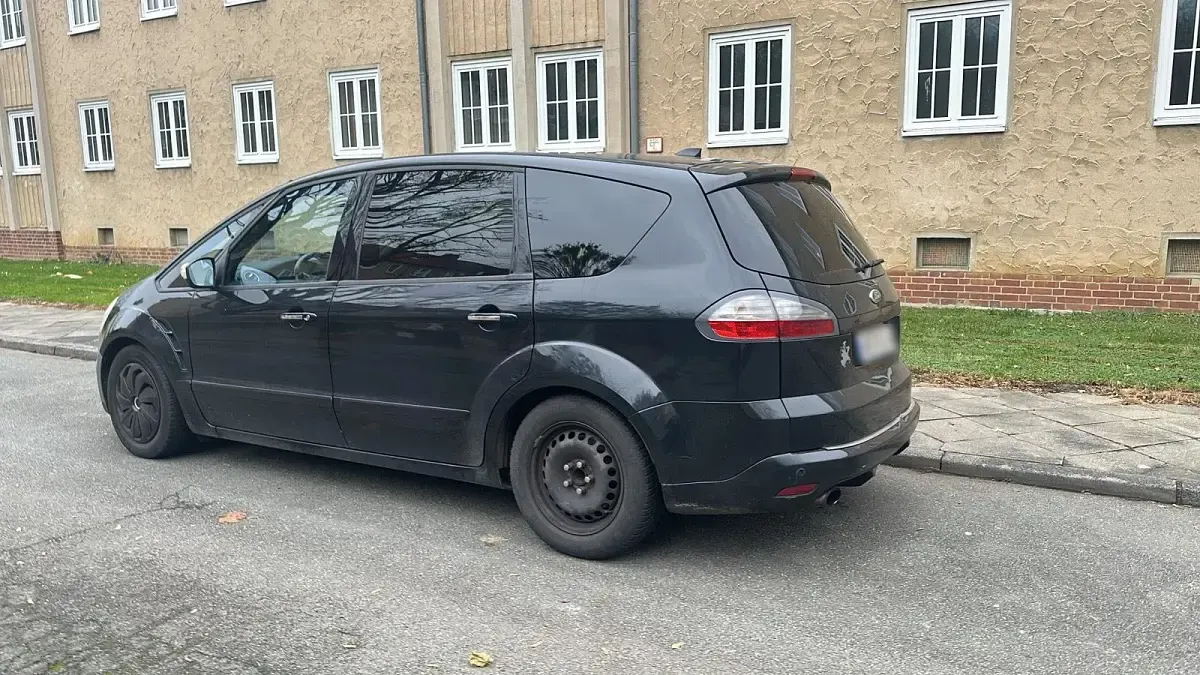 Gebraucht Ford S-MAX S 175 PS (128 kW) 2009 Schwarz Van / Kleinbus