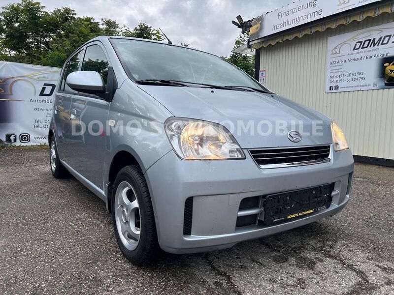 Silber Gebraucht 2006 Daihatsu Cuore Kleinwagen | 1.990 € (Etwas zu teuer) - Bild 1/4