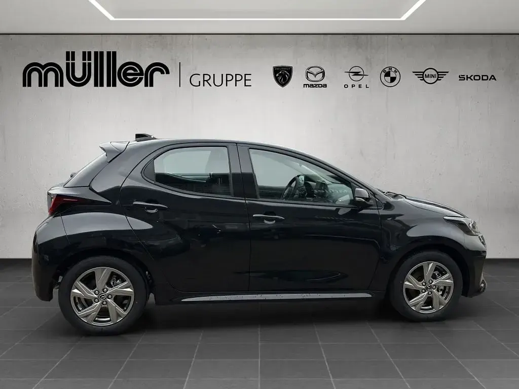 Neu Mazda 2 Exclusive 116 PS (85 kW) 2025 Opera black Kleinwagen