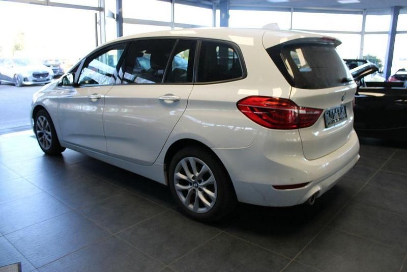 Gebraucht BMW 218 Advantage 150 PS (110 kW) 2020 Weiß Kombi
