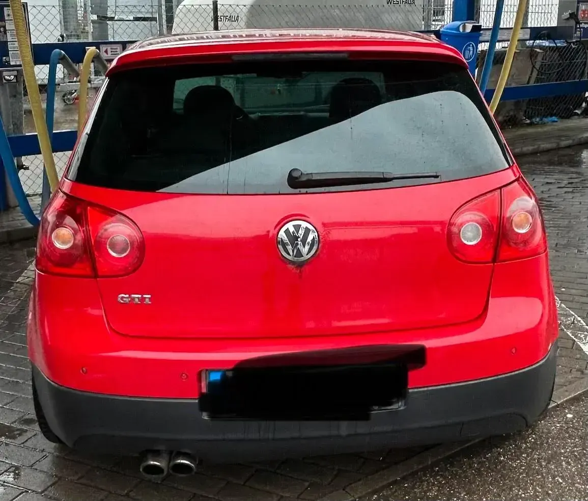 Gebraucht VW Golf V GTI 200 PS (147 kW) 2005 Rot Kleinwagen