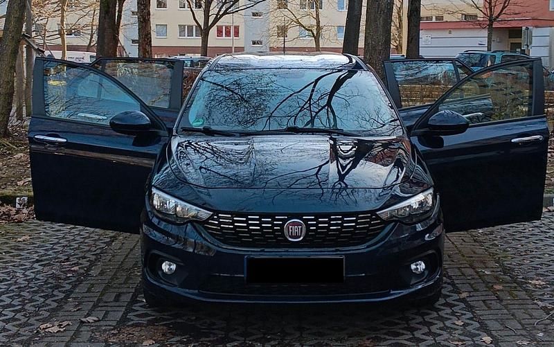 Gebraucht Fiat Tipo Pop 95 PS (69 kW) 2020 Blau Kombi