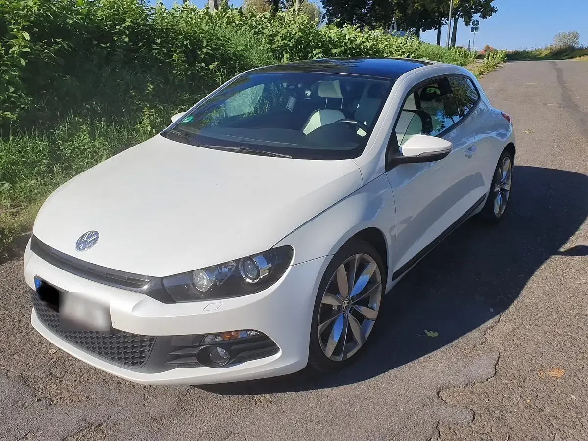 Gebraucht VW Scirocco Edition 200 PS (147 kW) 2010 Weiß Coupé