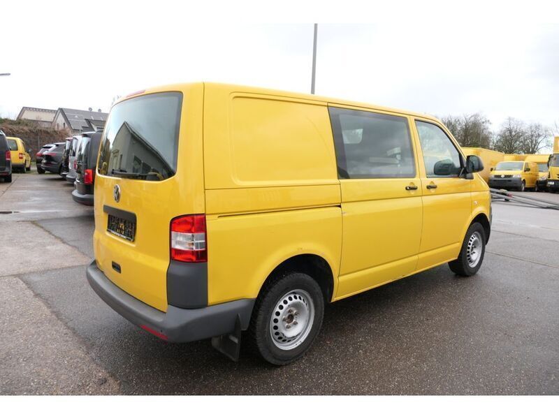 Gebraucht VW T5 84 PS (61 kW) 2012 Ginstergelb r1032 Van