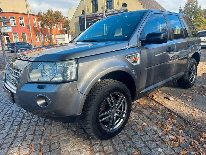 Grau Gebraucht 2007 Land Rover Freelander 2 HSE SUV | 7.990 € (Etwas zu teuer) - Bild 1/4