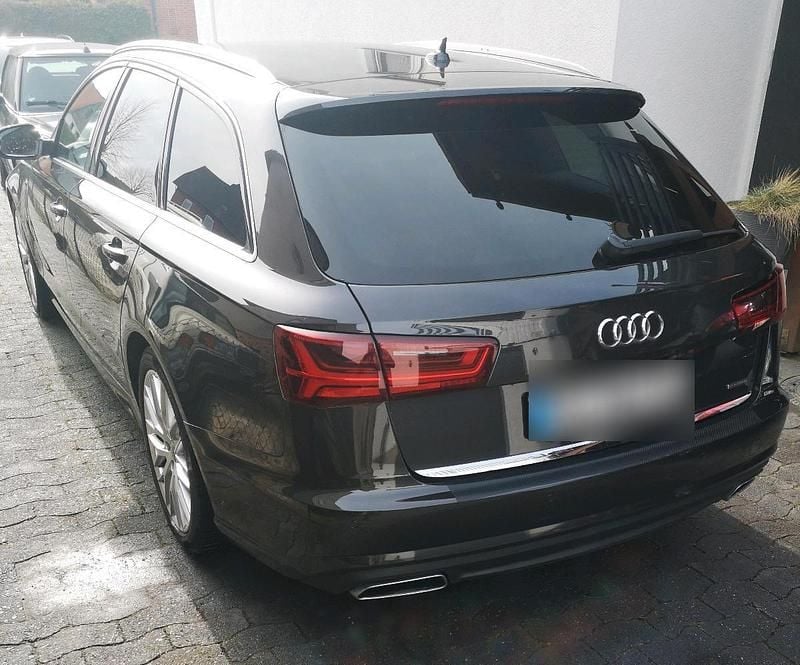 Gebraucht Audi A6 S-Line 172 PS (126 kW) 2016 Grau Kombi