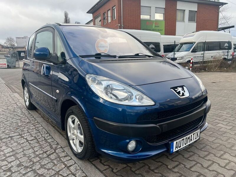 Blau Gebraucht 2009 Peugeot 1007 Premium Kleinwagen | 5.290 € (Teuer) - Bild 1/4
