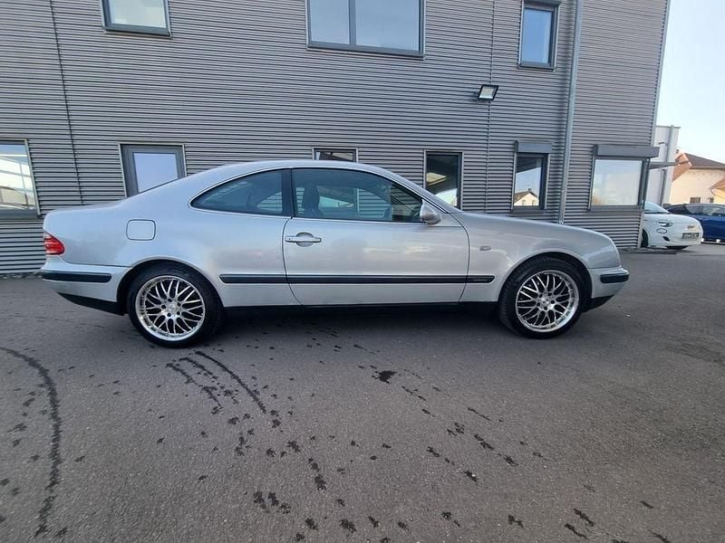 Gebraucht Mercedes CLK200 Elegance 136 PS (100 kW) 1998 Silber