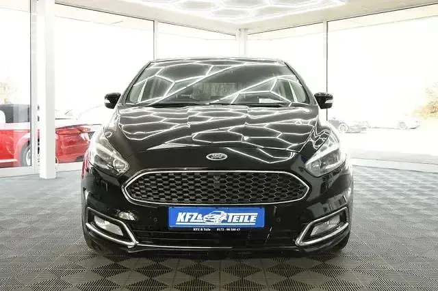 Second-hand Ford S-MAX S 240 CP (176 kW) 2017 Negru Monovolum