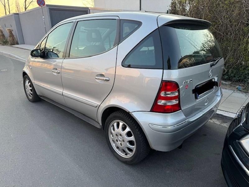 Gebraucht Mercedes A170 95 PS (69 kW) 2003 Silber Limousine