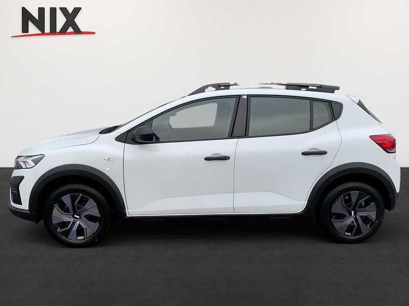 Gebraucht Dacia Sandero Essentiel 91 PS (66 kW) 2024 Weiß Limousine