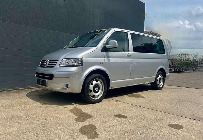 Reflexsilber Gebraucht 2008 VW Multivan Startline Van / Kleinbus | 12.950 € - Bild 1/4