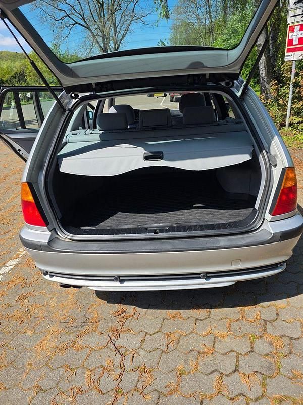 Usata BMW 328 193 CV (141 kW) 2000 Argento Station wagon