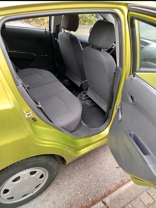 Gebraucht Chevrolet Spark 68 PS (50 kW) 2010 Grün Kleinwagen