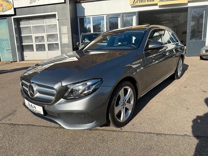 Grau Gebraucht 2017 Mercedes E400 Avantgarde Kombi | 24.390 € (Fairer Preis) - Bild 1/4