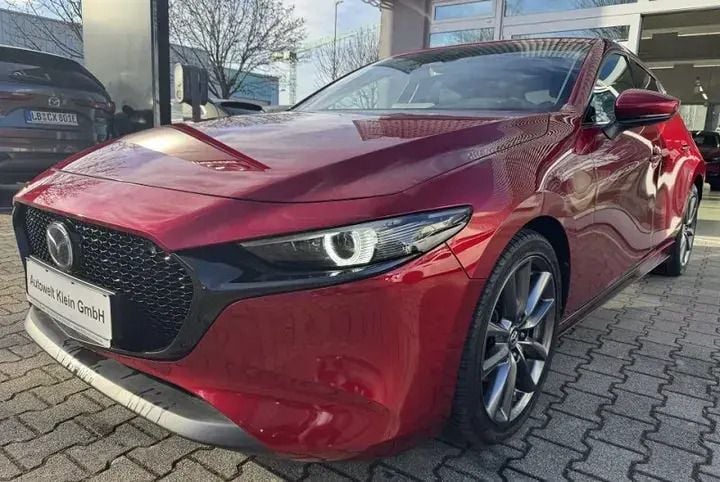 Magmarot Gebraucht 2019 Mazda 3 Selection Limousine | 17.900 € (Guter Preis) - Bild 1/4