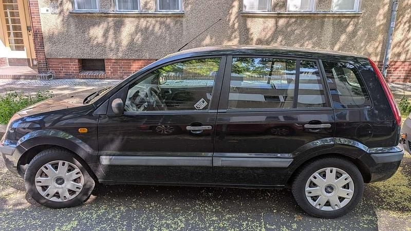 Schwarz Gebraucht 2007 Ford Fusion Ambiente Limousine | 1.200 € (Guter Preis) - Bild 1/2