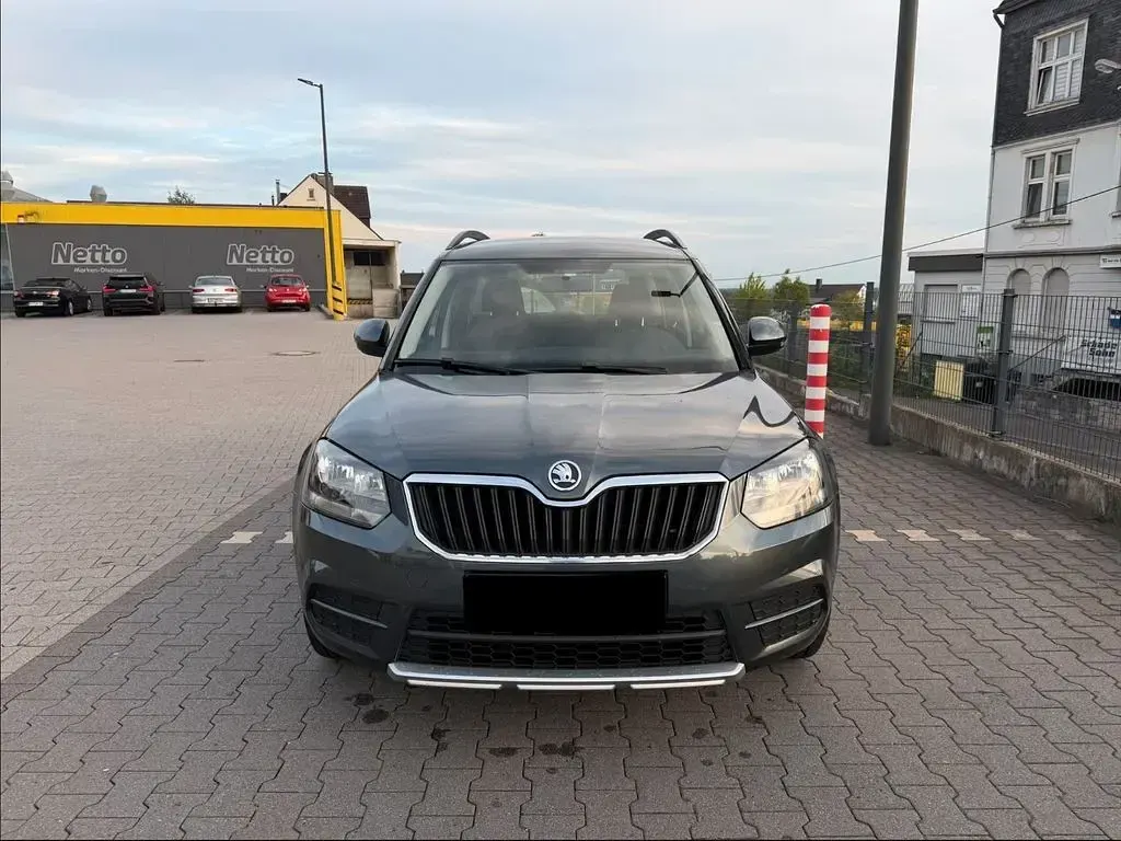 Gebraucht Skoda Yeti Active 105 PS (77 kW) 2014 Grau SUV