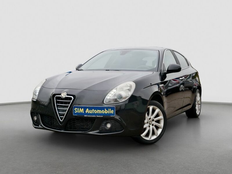 Schwarz Gebraucht 2011 Alfa Romeo Giulietta Turismo Kleinwagen | 6.800 € (Guter Preis) - Bild 1/4