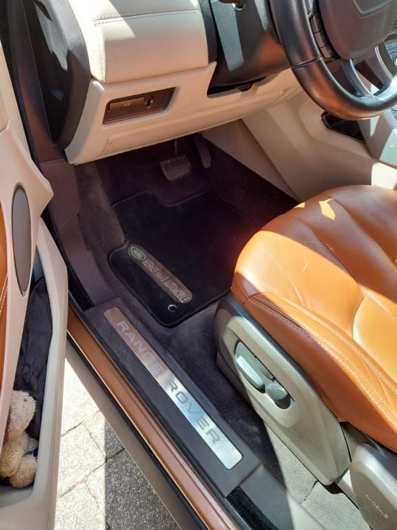 Braun Gebraucht 2014 Land Rover Range Rover evoque Prestige SUV | 21.000 € (Etwas zu teuer) - Bild 1/4