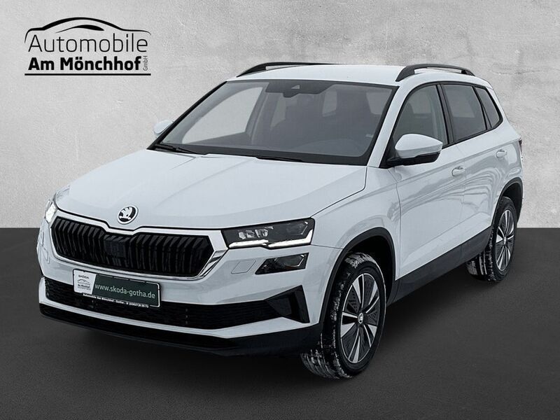 Weiß Neu 2024 Skoda Karoq Selection SUV | 32.990 € (Fairer Preis) - Bild 1/4
