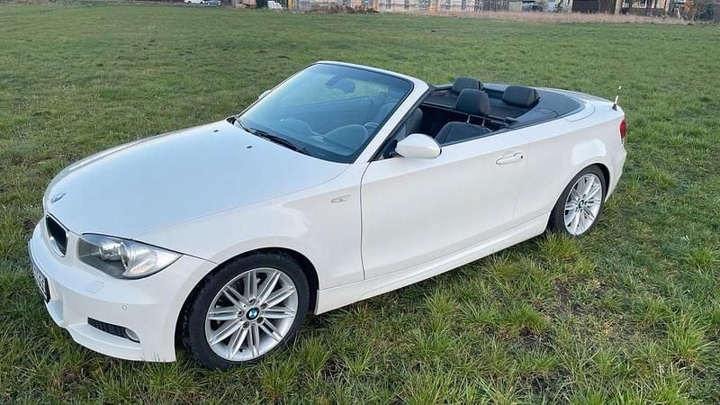 Gebraucht BMW 120 Cabriolet Performance 170 PS (125 kW) 2009 Weiß Cabrio