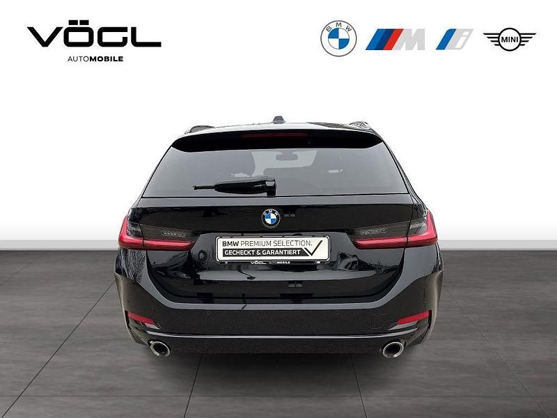 Gebraucht BMW 330 Sport Line 286 PS (210 kW) 2023 Schwarz ii Kombi