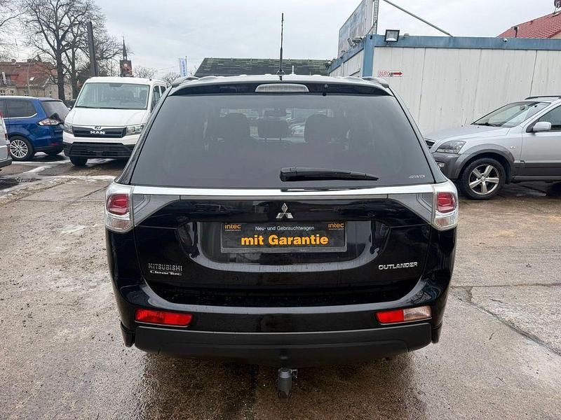 Gebraucht Mitsubishi Outlander Intense 150 PS (110 kW) 2013 Amethyst black SUV