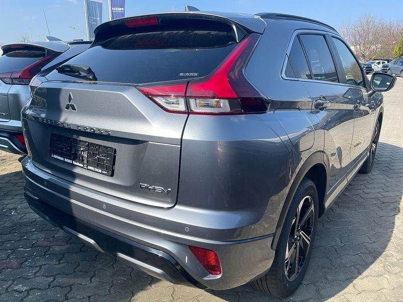 Neu Mitsubishi Eclipse Cross Plus 188 PS (138 kW) 2025 Grau SUV