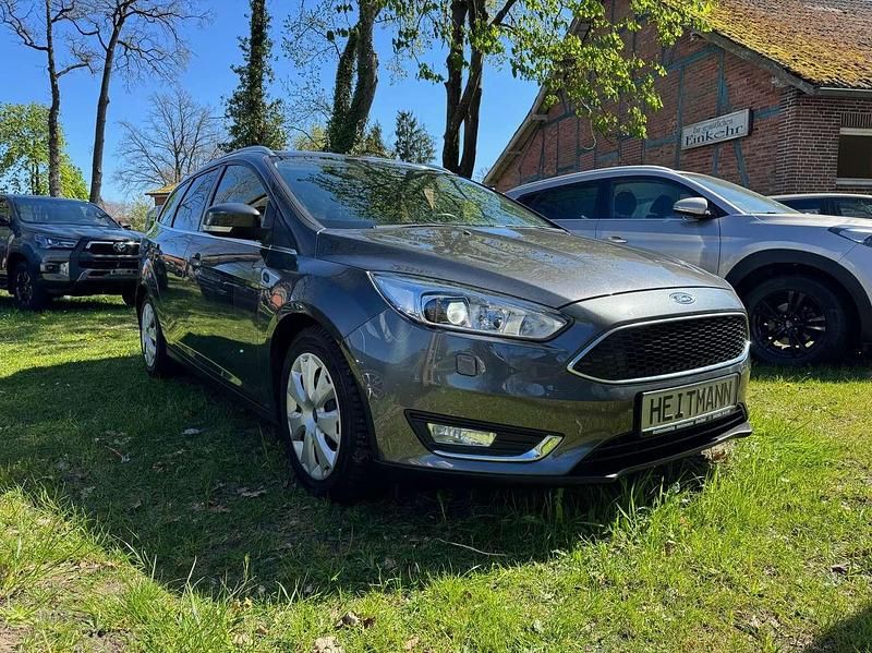 Usata Ford Focus Titanium 150 CV (110 kW) 2016 Grigio Station wagon