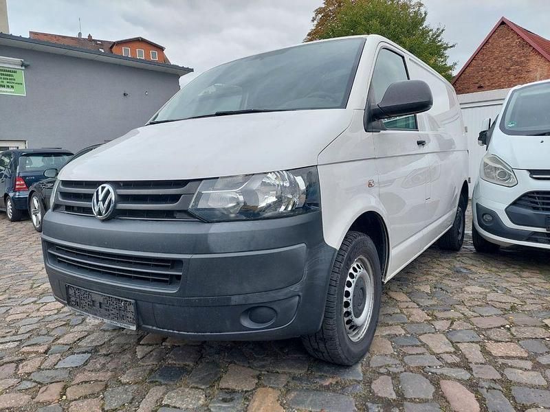 Weiß Gebraucht 2015 VW Transporter Van | 8.000 € (Etwas zu teuer) - Bild 1/4