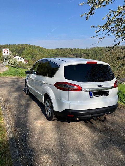 Occasion Ford S-MAX Titanium 140 ch (102 kW) 2014 Noir Monospace